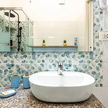 Keyrooms Konukevi 4*